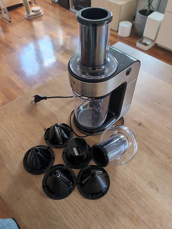 Elettrodomestici da cucina: WMF KULT Pro Spiralschneider mit 5er Multi-Schneideset – Usato da Winterthur venduto da madejackson94 1
