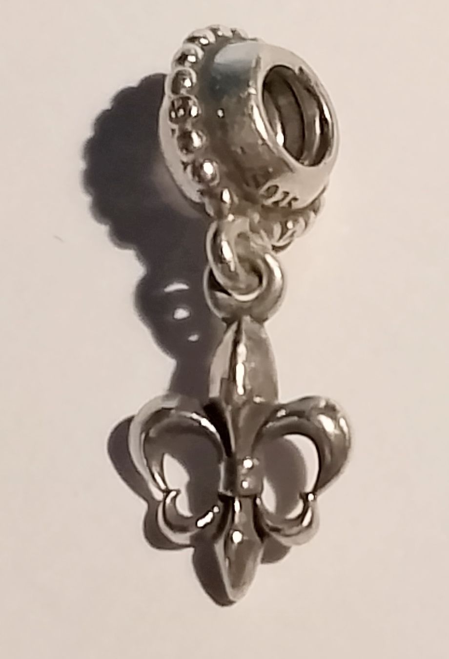 Pandora Anhänger: Pandora Charm Lilie  – Gebraucht aus Therwil von col_m6rx 2