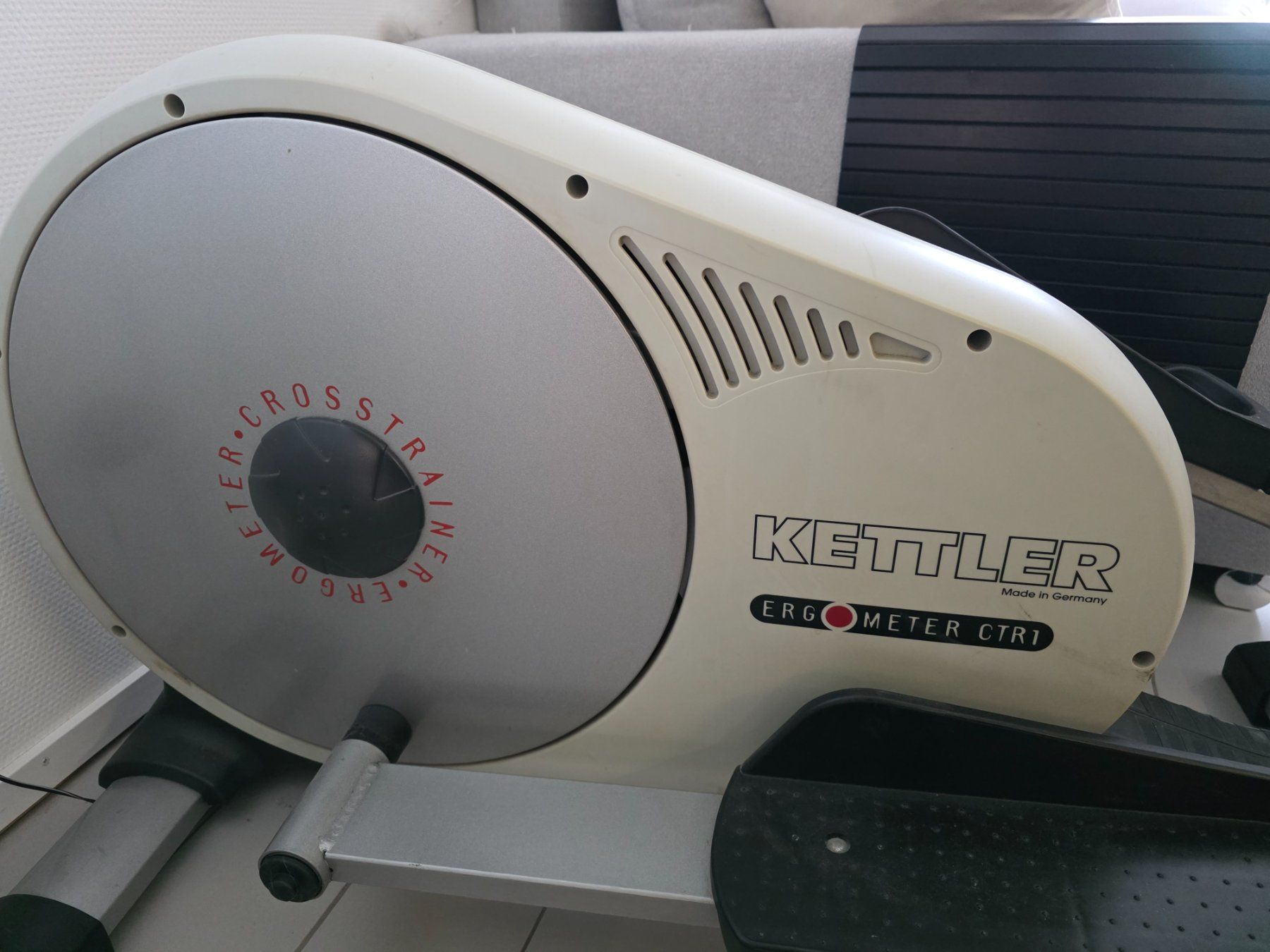 Kettler Vélos d'appartement: Crosstrainer Kettler CTR1 – D'occasion à Zürich par nubigizi 1