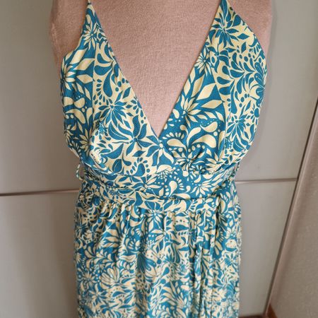 Sommerliches Maxikleid mit Blumenmuster, Grösse M