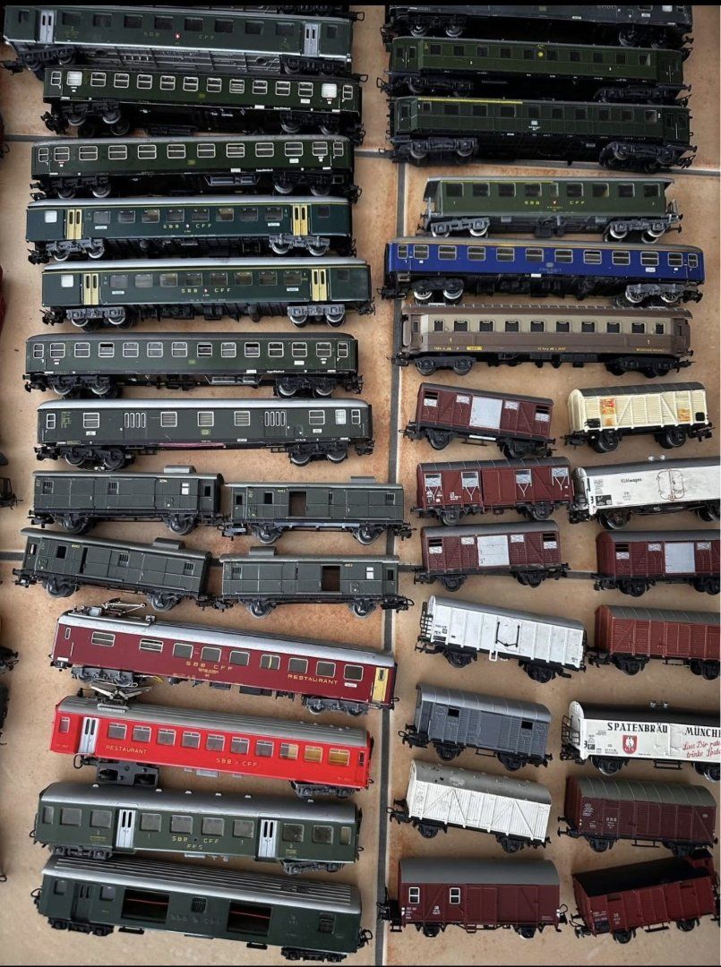 Märklin Modellini di ferrovie: 150 Model-Eisenbahnwagen (Spur H0) – Usato da Altenrhein venduto da marcow313 5