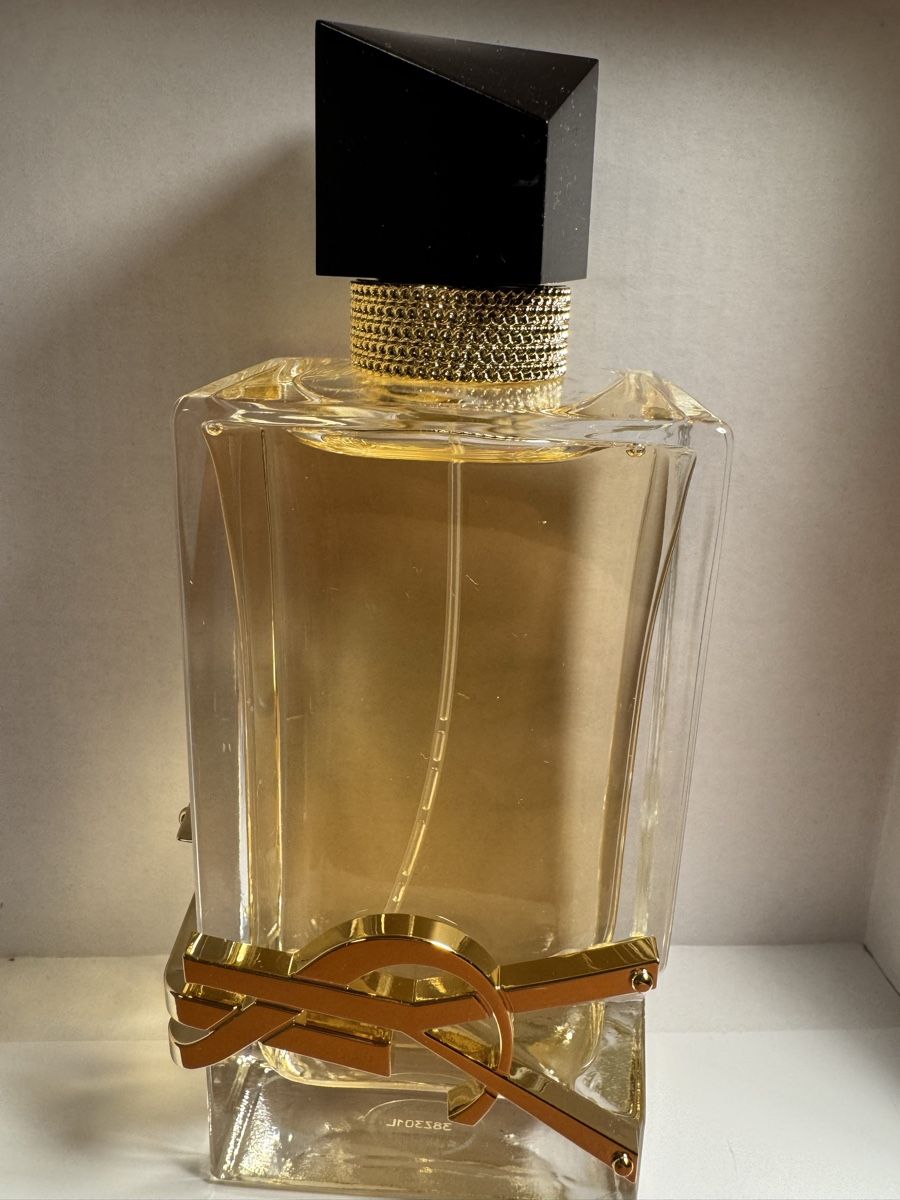 Saint Laurent Profumi & Eau de Toilette: Yves Saint Laurent Libre 90ml – Nuovo (secondo la descrizione) da Bellach venduto da Lea068