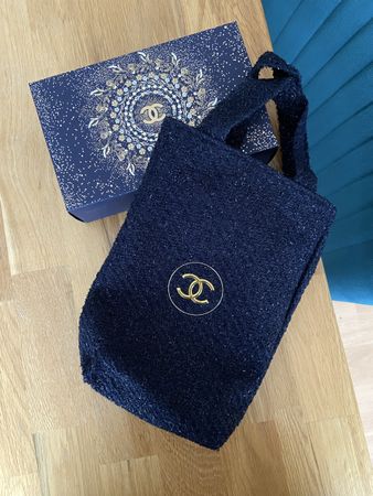 Chanel beauty tote bag in navy 