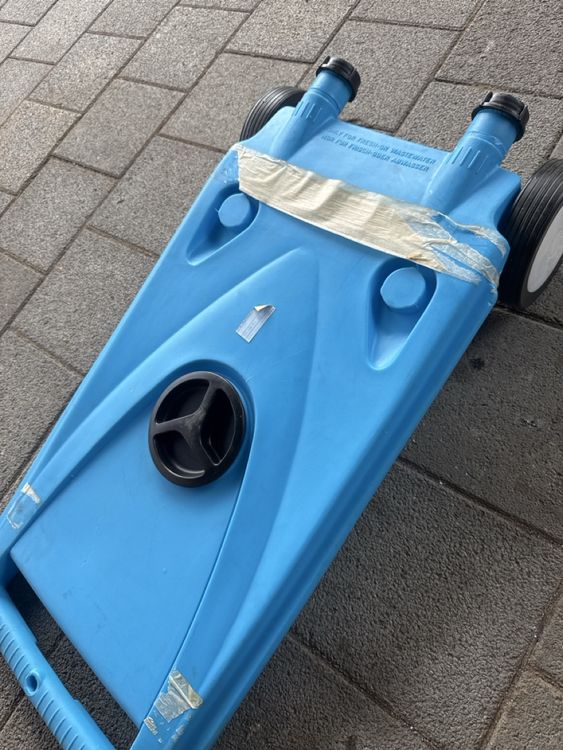 Wassertank (Gebraucht) in Langnau i. E. für CHF 5 – nur Abholung auf ...