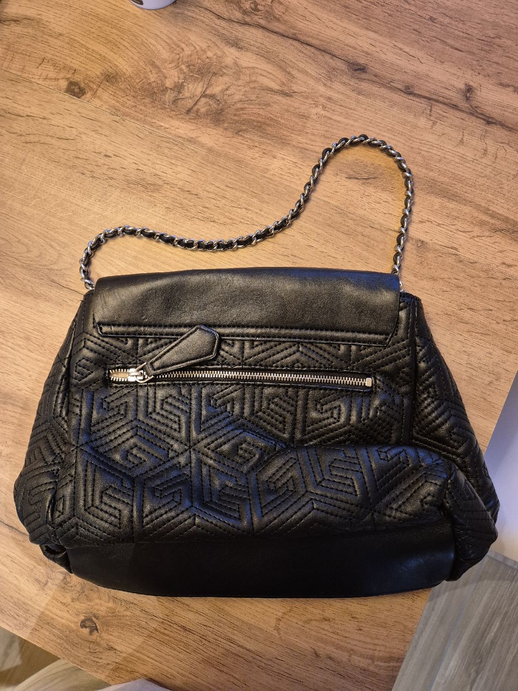 Guess Borse da donna: Sac à main Guess noir élégant – Usato da Courfaivre venduto da LRolle 1