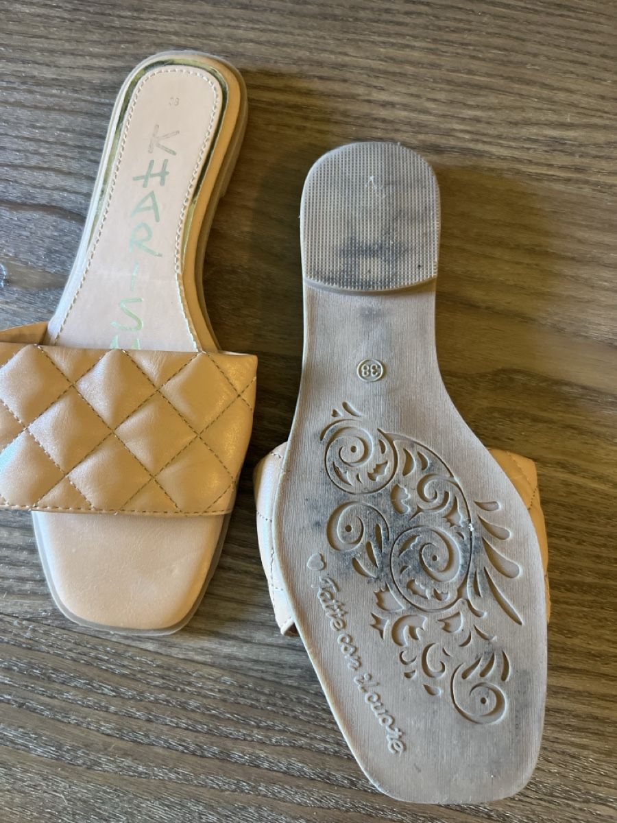 Damenschuhe: Pantoletten gesteppt beige Grösse 38  – Neu (gemäss Beschreibung) aus Illnau von Michele0210_ 1