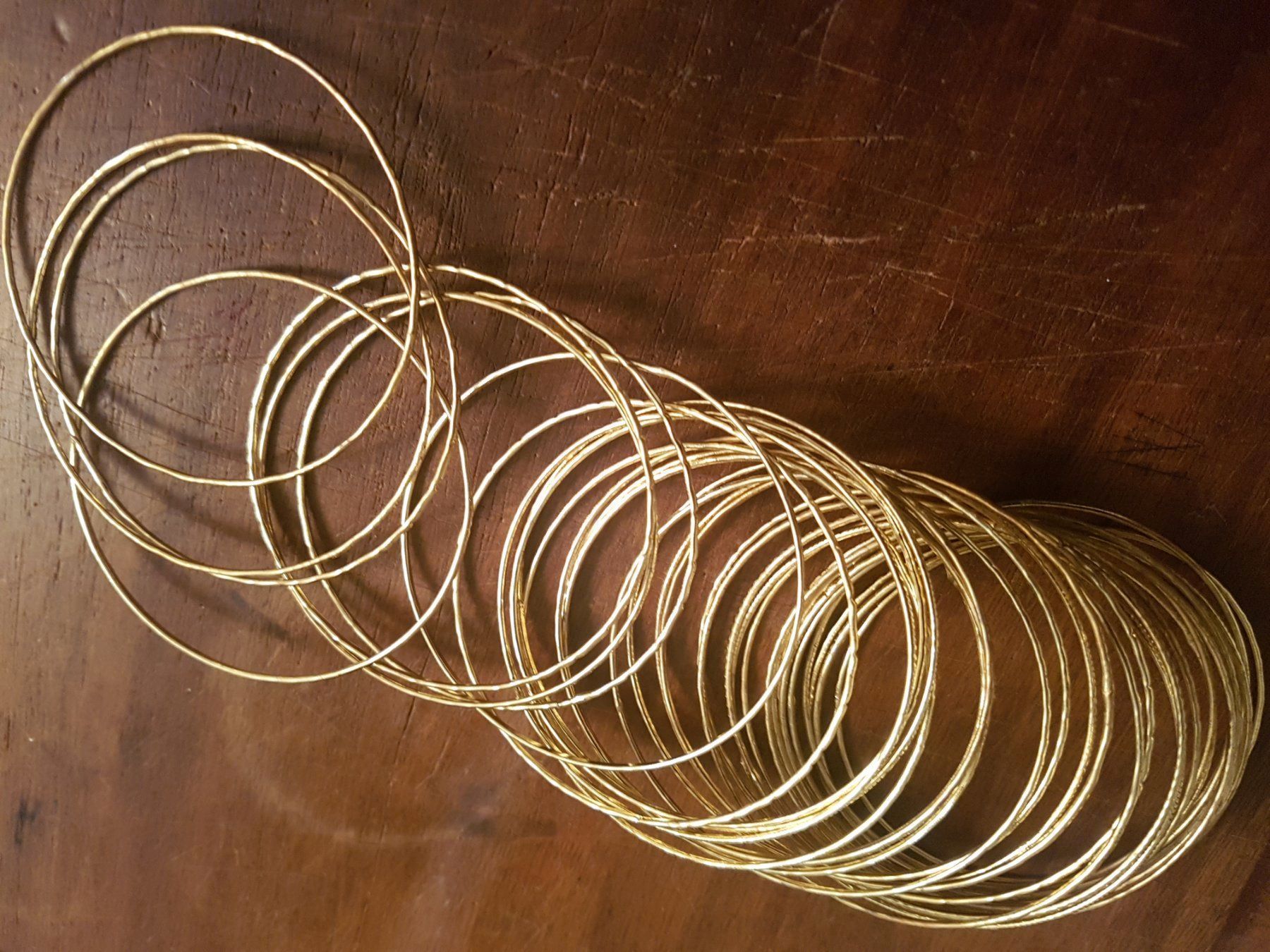 Bracciali & Braccialetti: Armreif Set 36 Armreife silberfarben, versch. gemustert – Usato da Ettingen venduto da Maranathatalitha 4