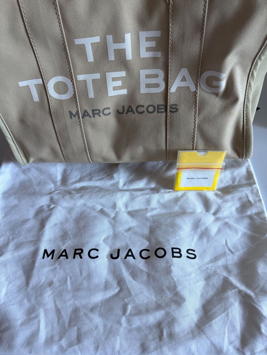 Marc Jacobs Taschen für Damen: Marc Jacobs Tote Bag Original Large – Gebraucht aus Vionnaz von b_f_d_r_g 3