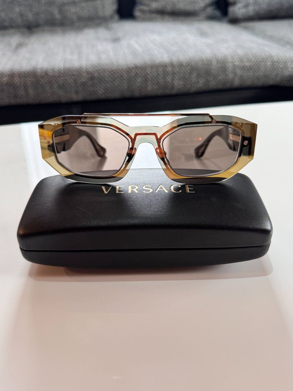 Versace Occhiali & Lenti: Sonnenbrille VERSACE VE2235 – Usato da Auw venduto da Neo_z2rq