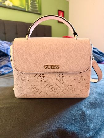 GUESS Handtasche, zartrosa, neuwertig, Top Zustand!