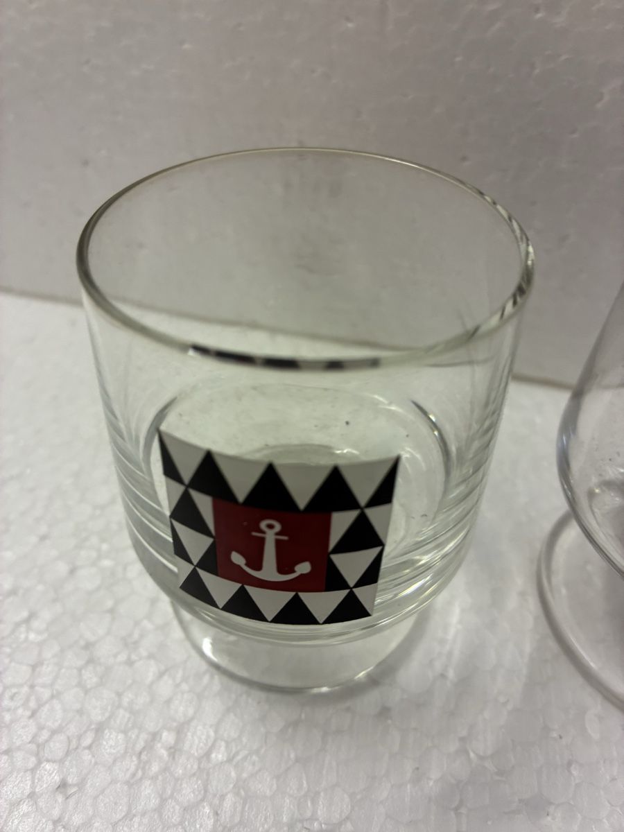 Verres: 3 Biergläser mit Fuss – D'occasion à Bubendorf par Mia111 2