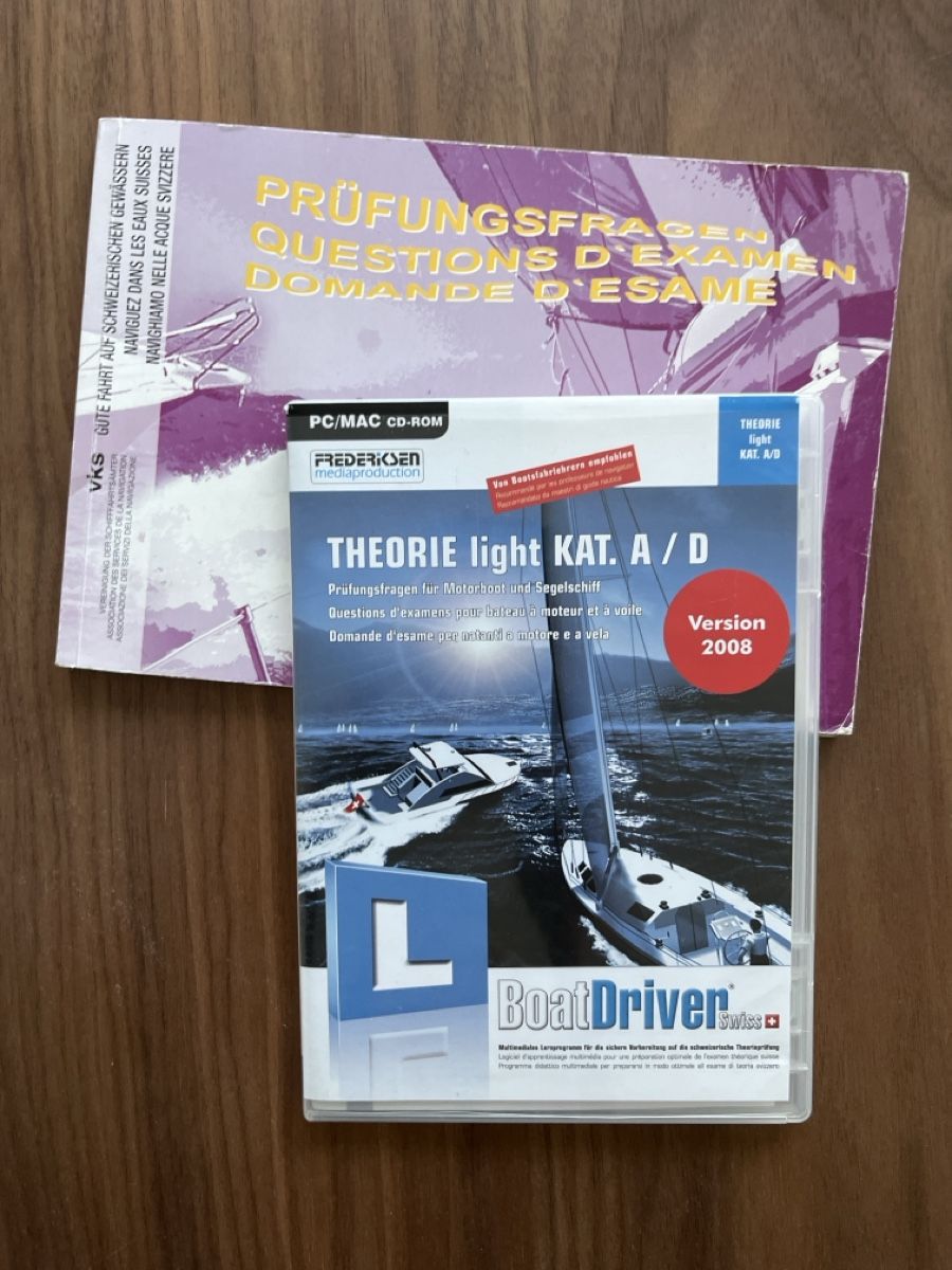 CD: Boat Driver- CD und Prüfungsfragen  – Usato da Kloten venduto da Mianan88