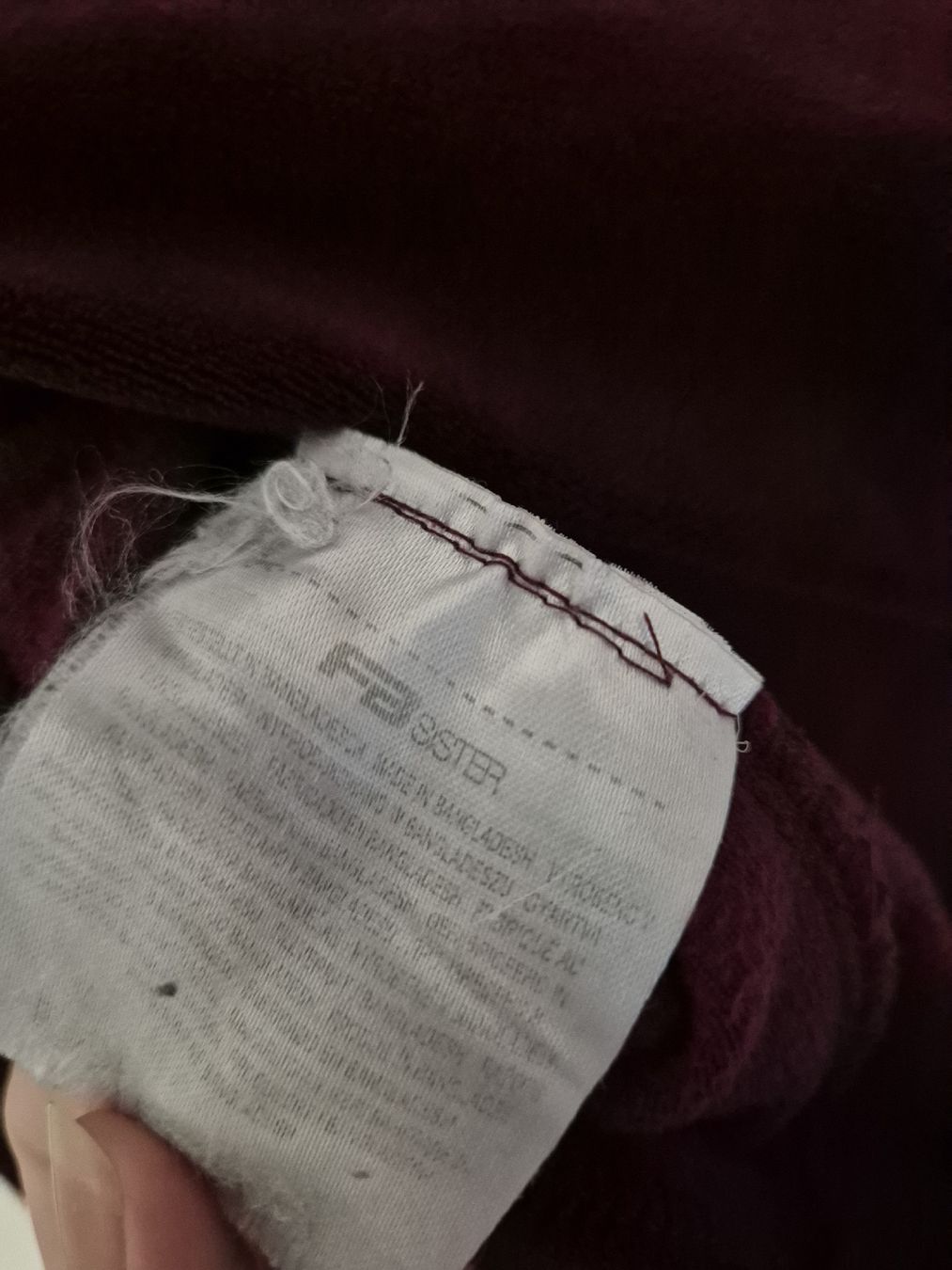 Maglioni & Felpe: Samt Pullover, bordeauxrot-violett/lila – Nuovo (secondo la descrizione) da Aesch BL venduto da sar_j59l 4