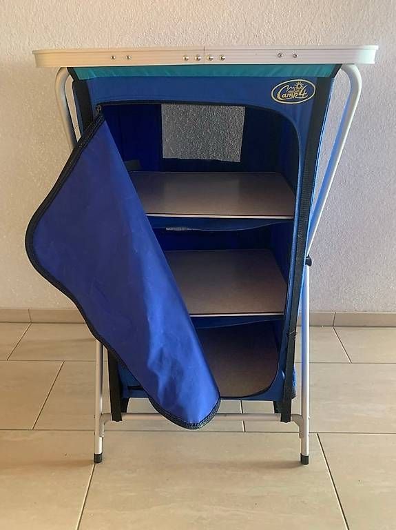 Armadi: Camping Vorratsschrank neuwertig – Usato da Zürich venduto da Rabejos