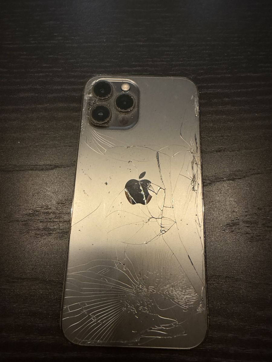 Apple Handys / Smartphones: iPhone 12 pro max ab 1.- – Defekt aus hausen am albis von rom_5zdn