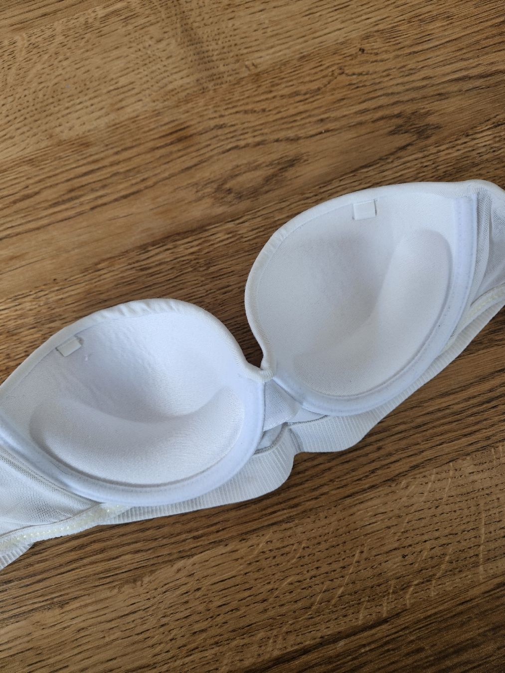 Autres dessous: soutien-gorge 75A – D'occasion à Vétroz par sas_yln5 1