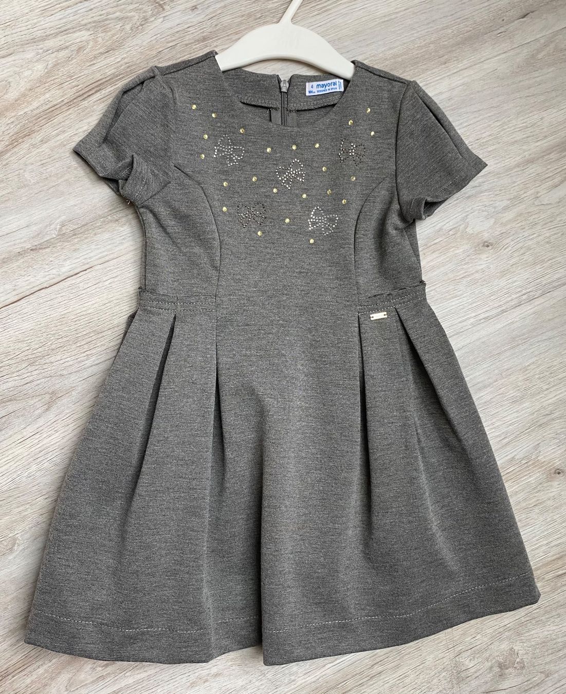 Mayoral Vestiti & Gonne: Gr 104 MAYORAL Festkleid Kleid – Usato da Rickenbach b. Wil venduto da sunneschii_