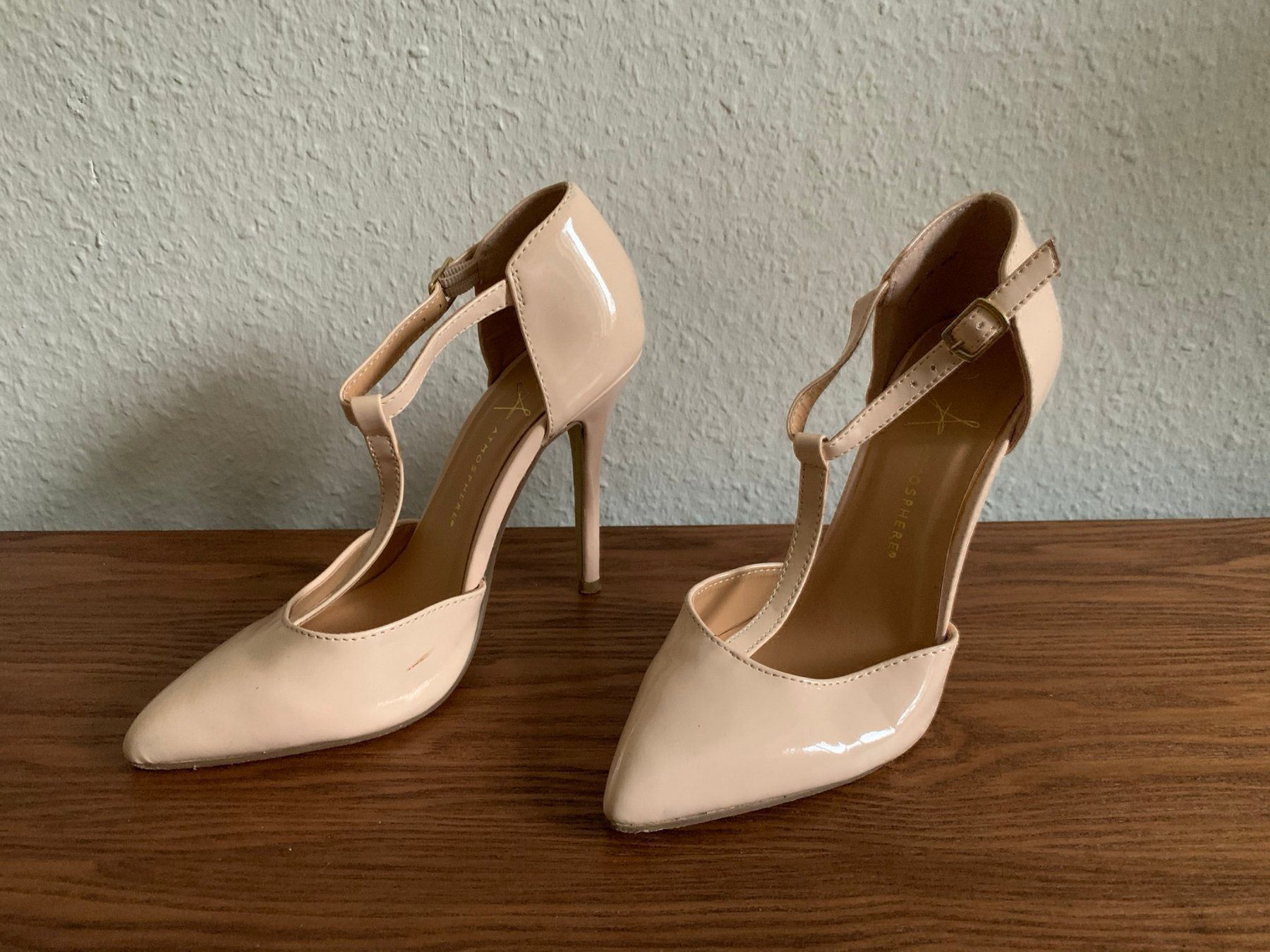 Damenschuhe: Lack Pumps nude - 37 – Gebraucht aus Zürich von Diazaio