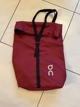 WIE NEU: ON Rucksack - weinrot/schwarz