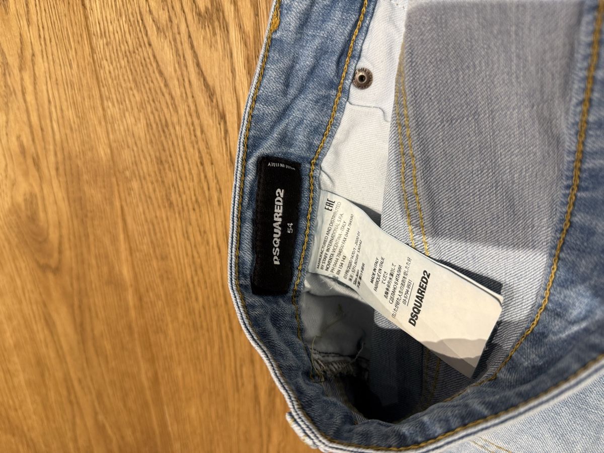 Dsquared2 Jeans: Dsquared2 Jeans Shorts, hellblau, Grösse 54, Top Zustand – Usato da Kaiseraugst venduto da senakaya 2