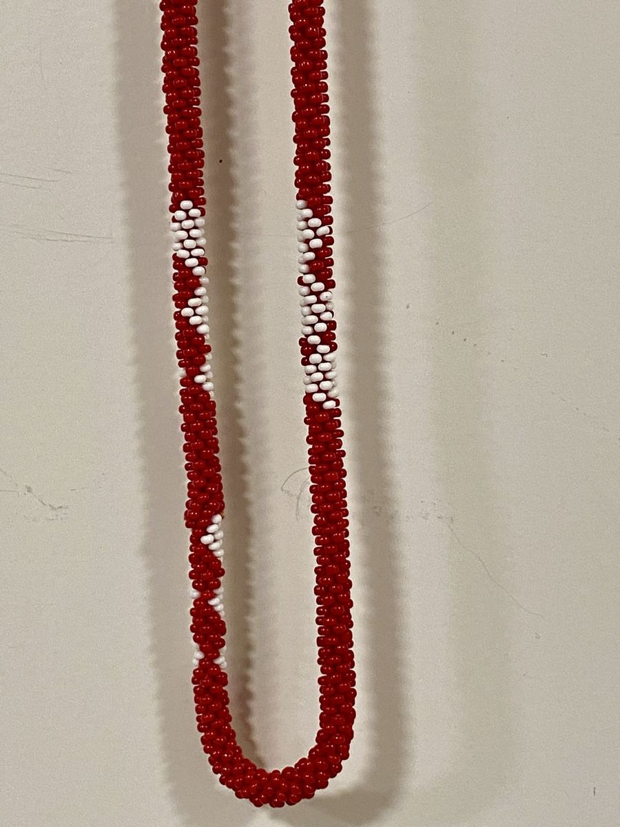 Catenine: Rote Perlen Halskette mit weissem Muster, Handmade – Nuovo (secondo la descrizione) da Flawil venduto da sonnengeist