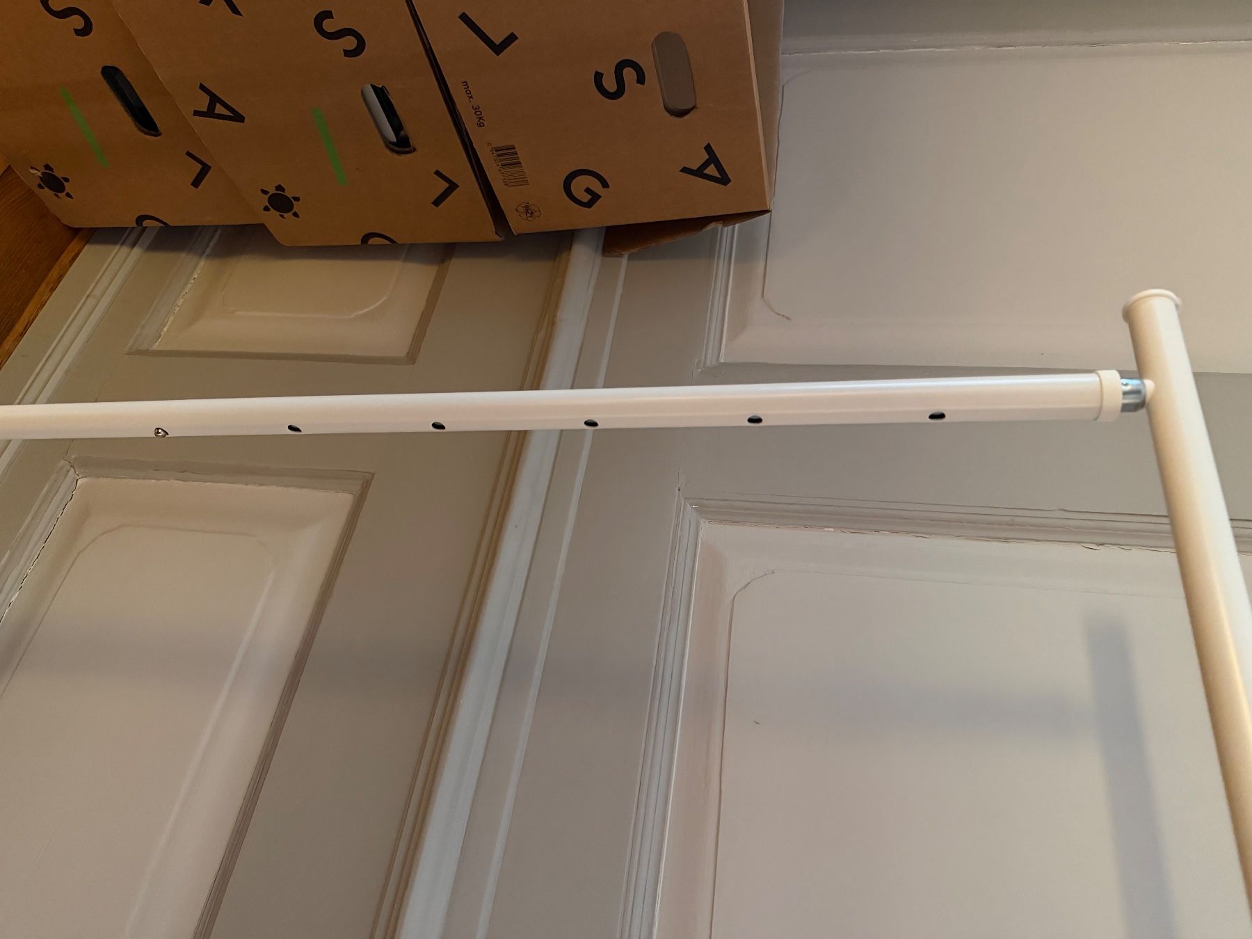 Sonstige Dekorationen & Accessoires: Kleiderständer – Gebraucht aus Bern von leschewe 3