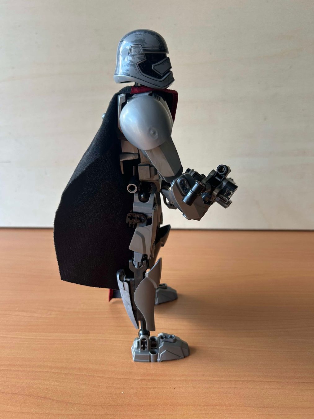 Lego Spielzeuge: Star Wars Buildable Figures - LEGO 75118 - Captain Phasma – Gebraucht aus Massongex von elcomerciante19 1