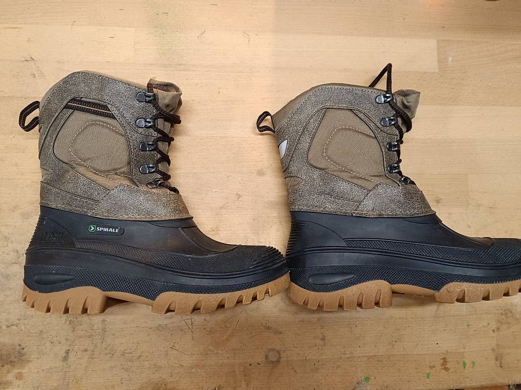 Schuhe für Jungen: Winterschuhe Kinder 39 – Gebraucht aus Bertschikon Gossau von Dominaldo1
