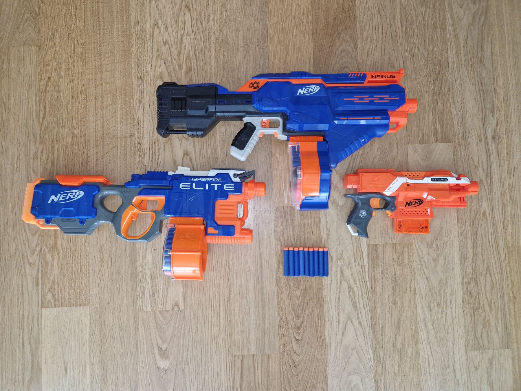 Nerf Giocattoli: 3 motorisierte Nerf Elite Blaster im Set – Usato da Baden venduto da Bib3 2