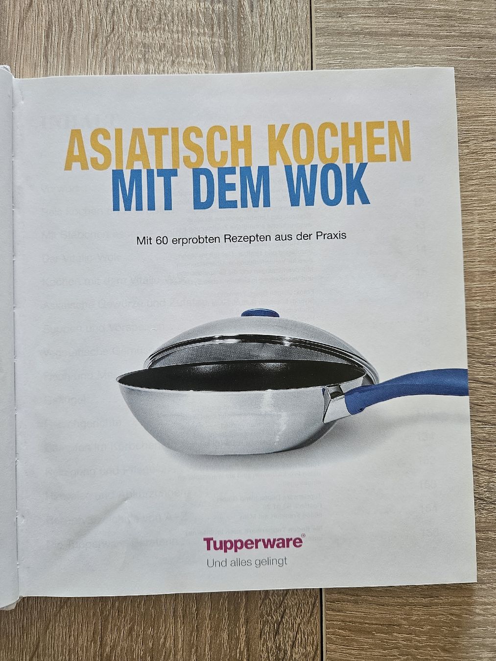 Libri: Tupperware Kochbuch Asiatisch kochen mit dem Wok  – Usato da Ebikon venduto da SecondChance_byM 2