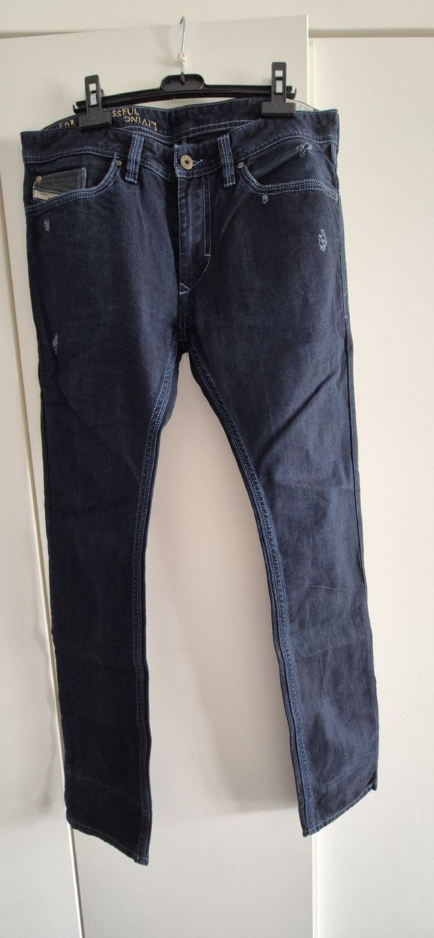 Diesel Jeans: jeans Diesel Thanaz W31/L32 – Usato da Estavayer-le-lac venduto da Bruno1175