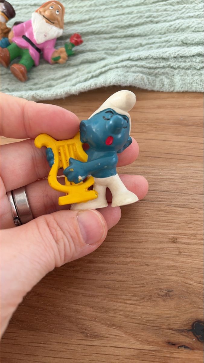 Schleich Giocattoli: Schlümpfe Figur Schlumpf mit Harfe schleich – Usato da Ettingen venduto da ste_ctr6