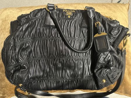 Prada Ledertasche- Nappa Gaufre