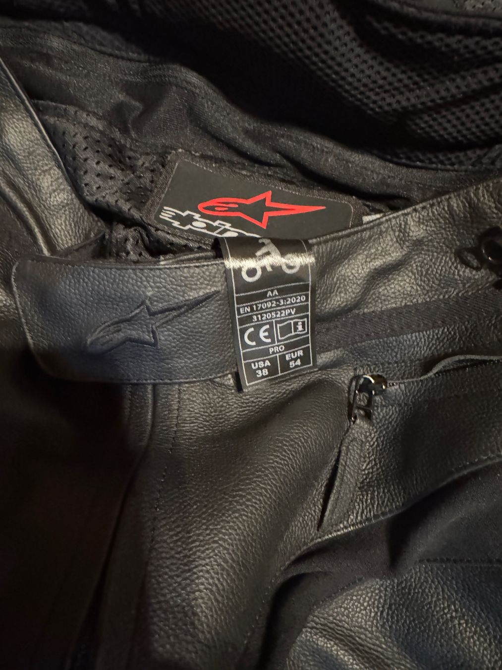 Alpinestars Hosen: Alpinestar Motorrad-Lederhose – Gebraucht aus Düdingen von lukas-gerber 2