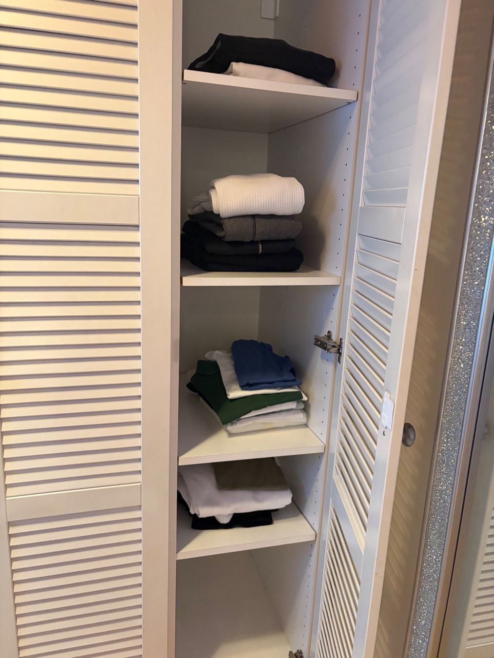 Ikea Armadi: Kleiderschrank – Usato da Freidorf TG venduto da ibipatria 1
