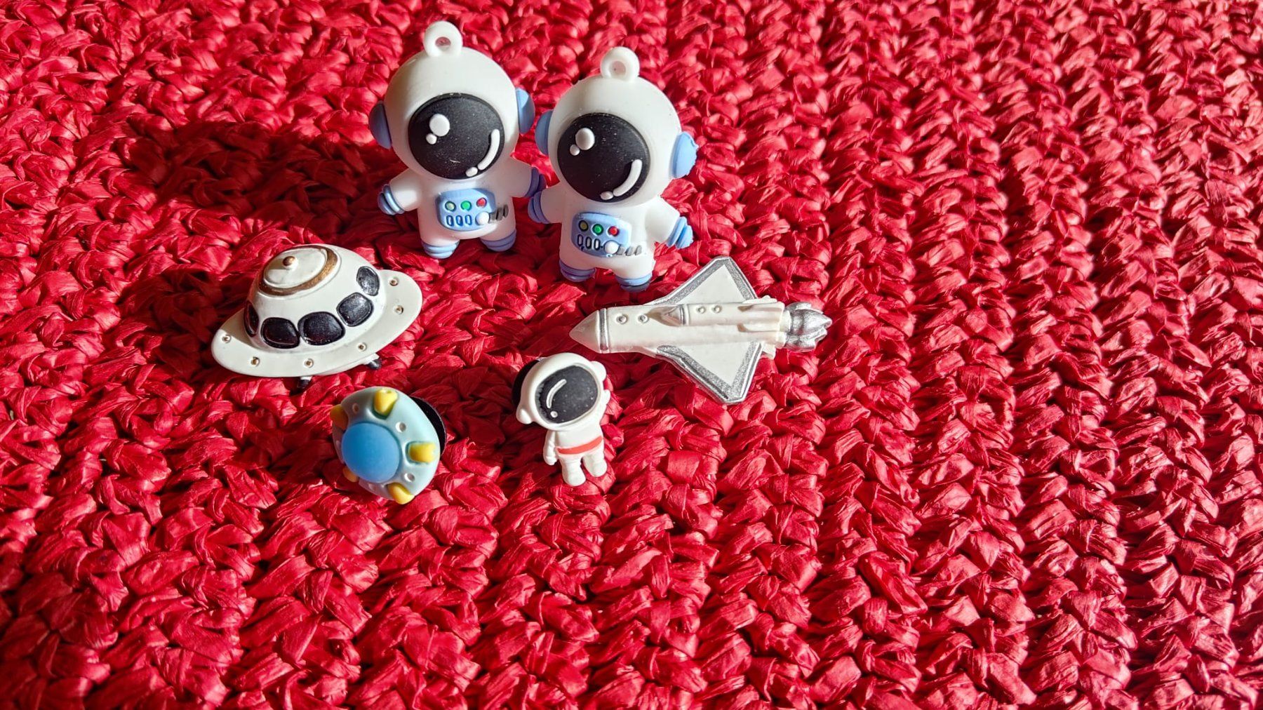 Tutte le decorazioni: Jibbitz - Astronauten – Nuovo (secondo la descrizione) da Niederlenz venduto da Danicvet