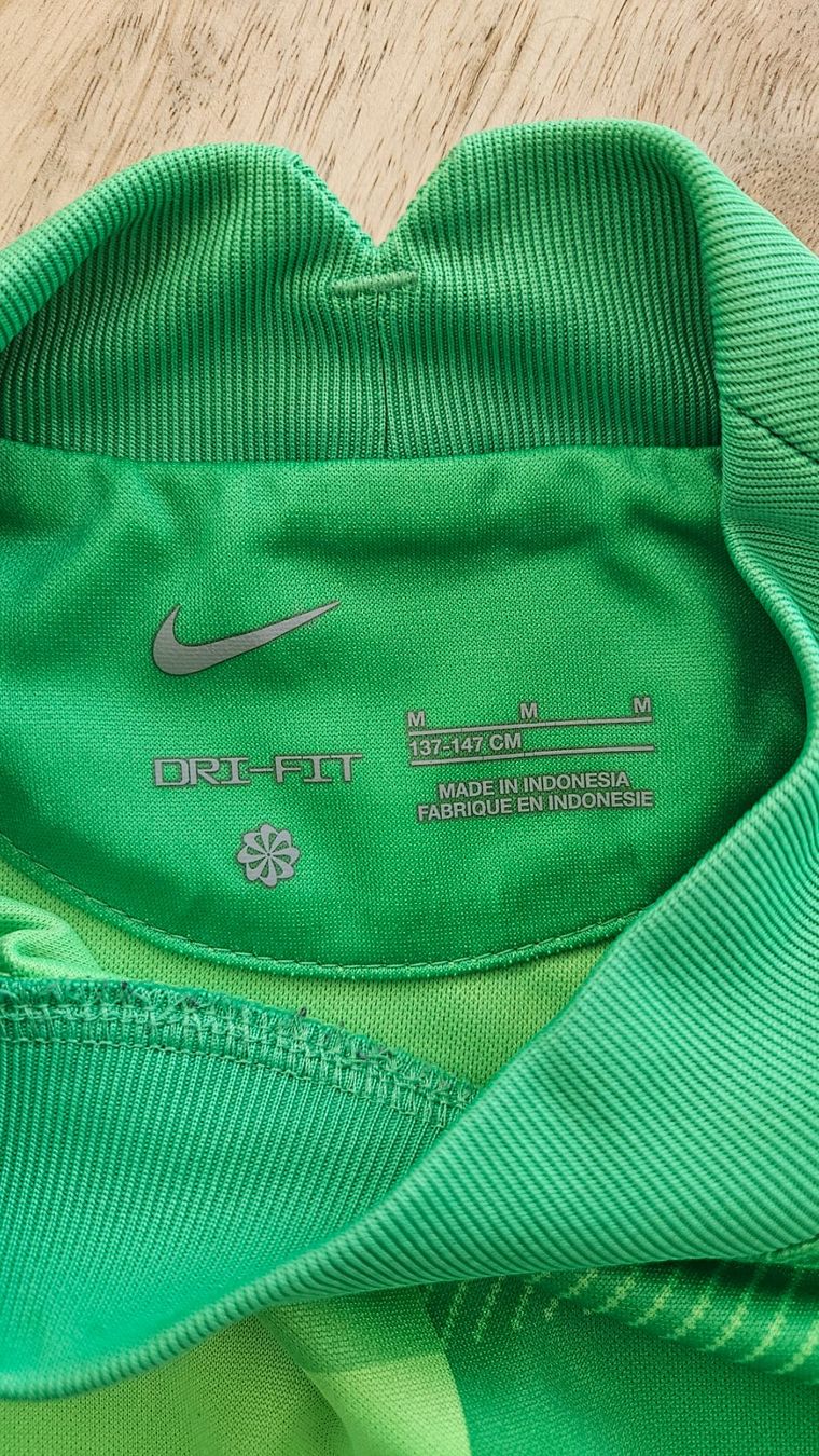Nike Scarpe, pantaloni & magliette da ginnastica: Fussballtriko Tottenham Hotspur – Usato da Fulenbach venduto da Sarah79 1
