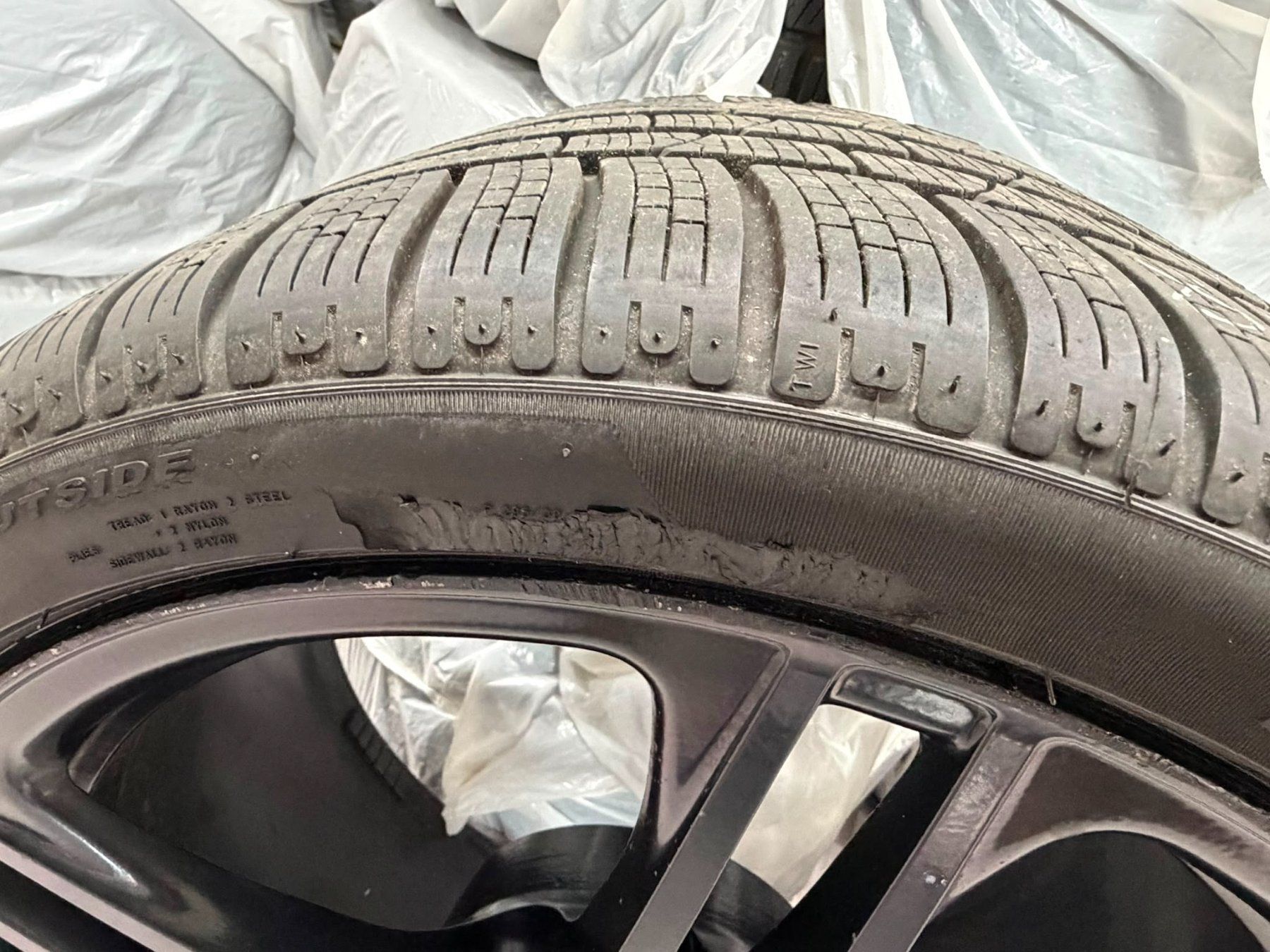 Audi Pneus & Roues: Audi R8 Winterräder – D'occasion à Regensdorf par NEYGroupGmbH 8