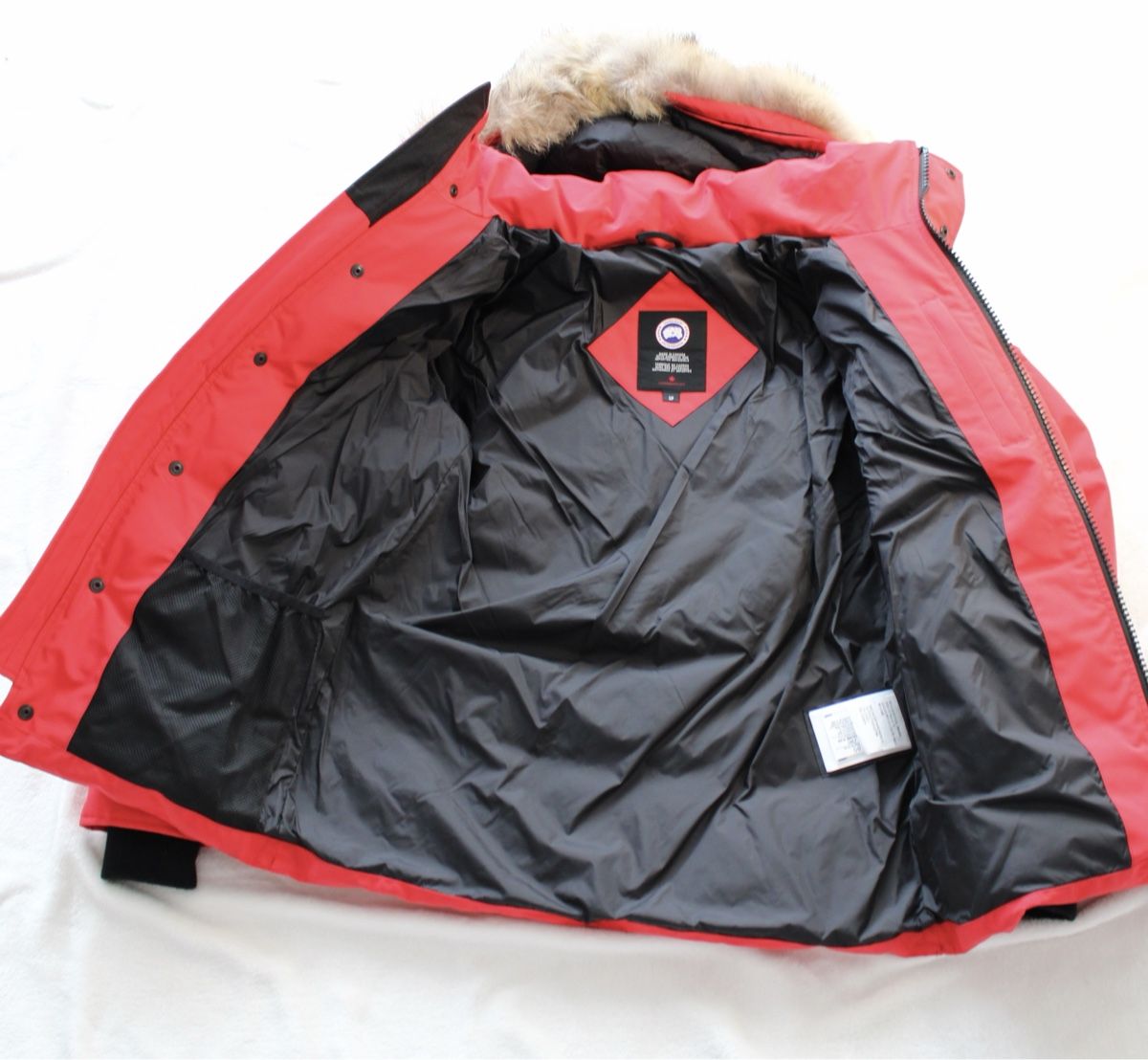 Canada Goose Giacche: Canada Goose Rouge – Nuovo (secondo la descrizione) da Essertines-Rolle venduto da Nono_1802 2