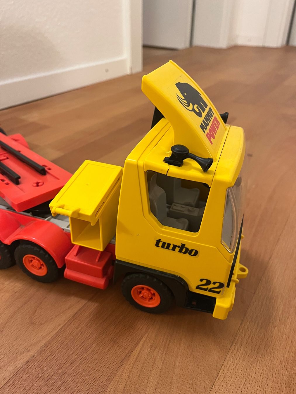 Playmobil Giocattoli: Playmobil Kipper LKW gelb – Usato da Cham venduto da knonauerstrasse 2