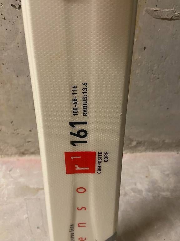 Sci: Ski Völki 161cm – Usato da Mézières VD venduto da gge_2vj8 2