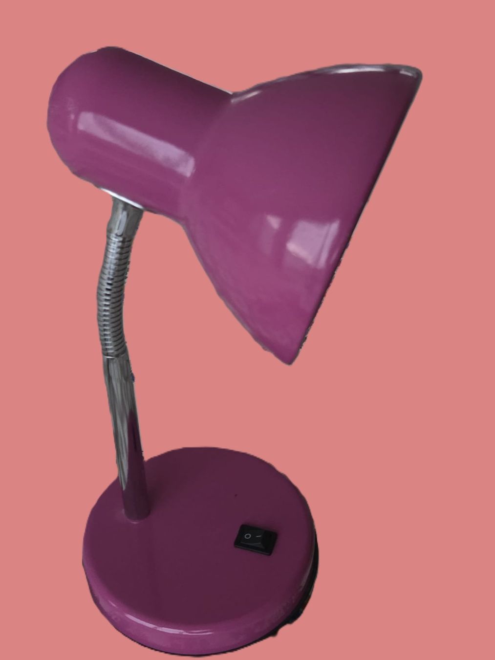 Conforama Lampade: Lampe de bureau rose – Usato da Begnins venduto da IlikeHiPhi 3