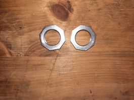 Ein Satz Muttern Tretlagerachse Pony Junior 502 sachs2
