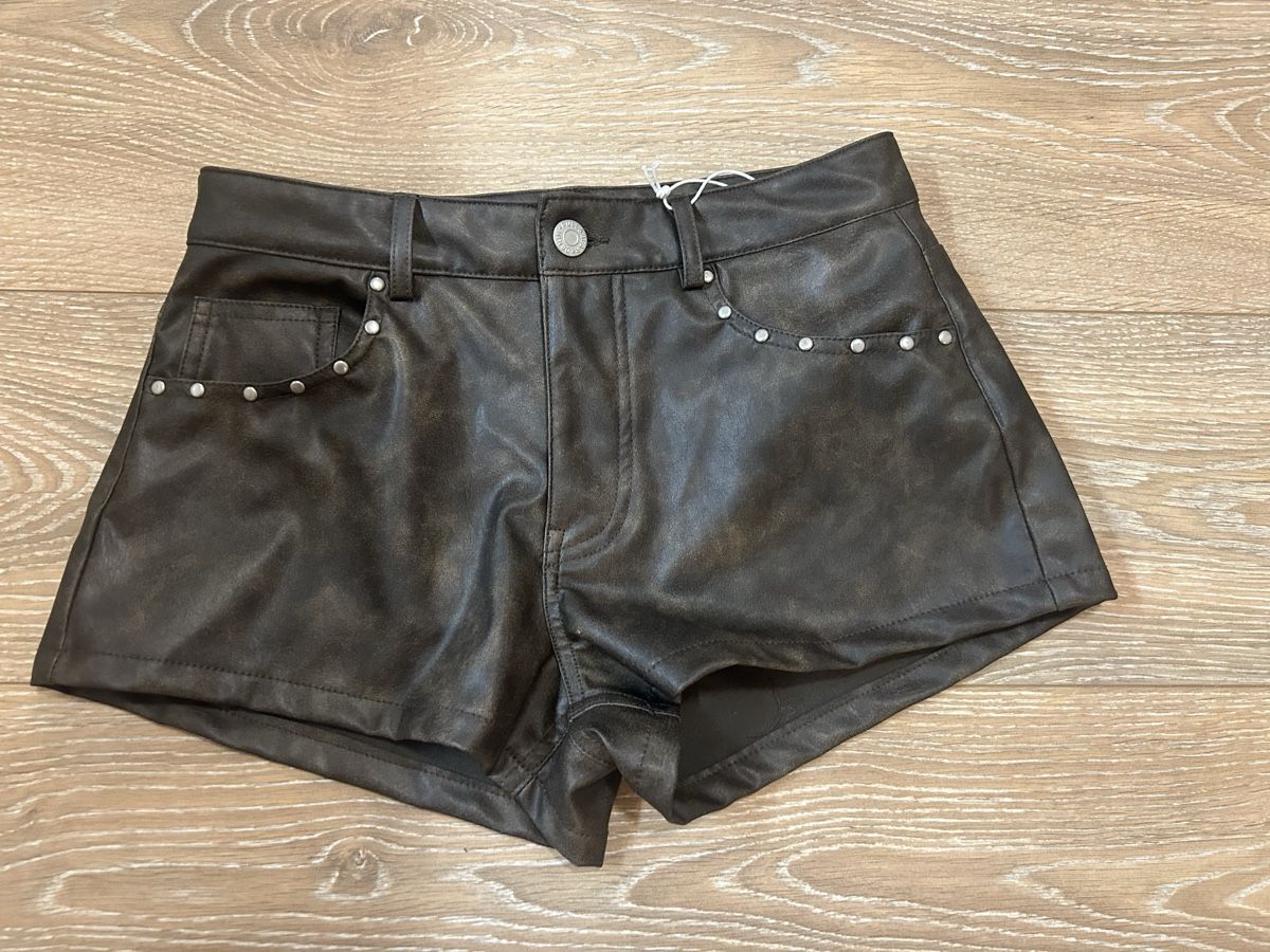 Pantaloni: Desert style shorts with studs in size 34 – Nuovo (secondo la descrizione) da Zürich venduto da nin_mk8s 3