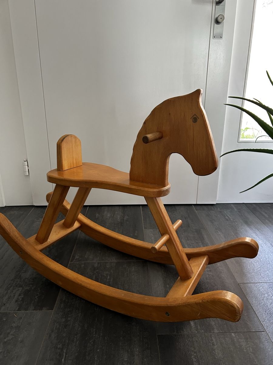 Giocattoli: Holz Schaukelpferd  – Usato da Horw venduto da jvnrti 1