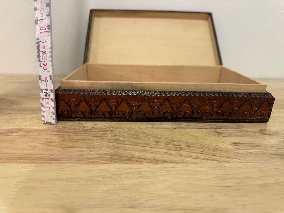 Dosen: Handgeschnitzte Holzschatulle ca. 25 × 14 cm  – Gebraucht aus Birsfelden von inf_l2yy 1