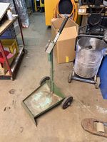 Gasflaschenwagen mit Siecherungskette d max 32cm