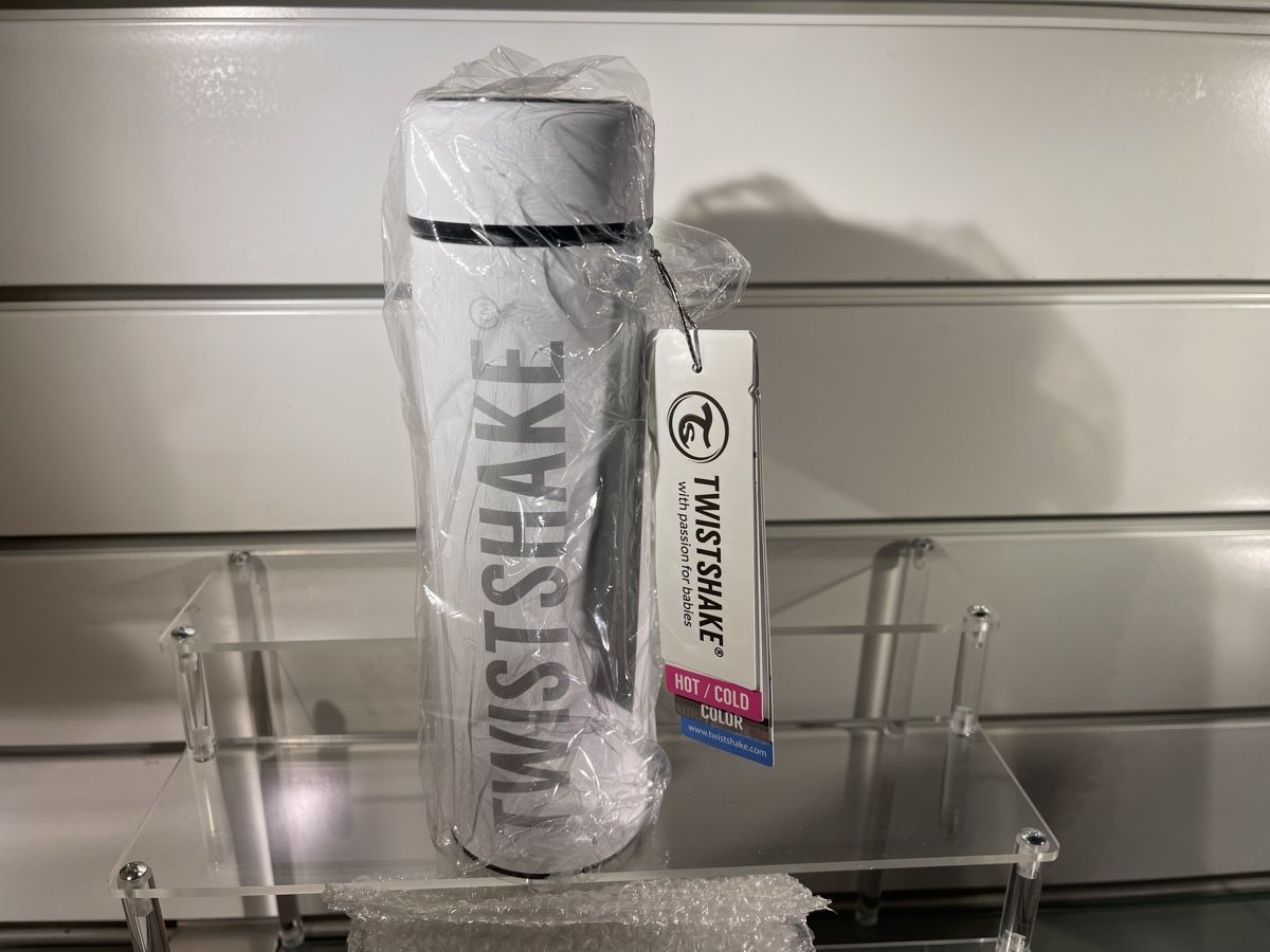 Baby-Mahlzeiten: Twistshake isolierte Flasche weiss oder schwarz 420ml NEU – Neu und originalverpackt aus Siebnen von speedy63