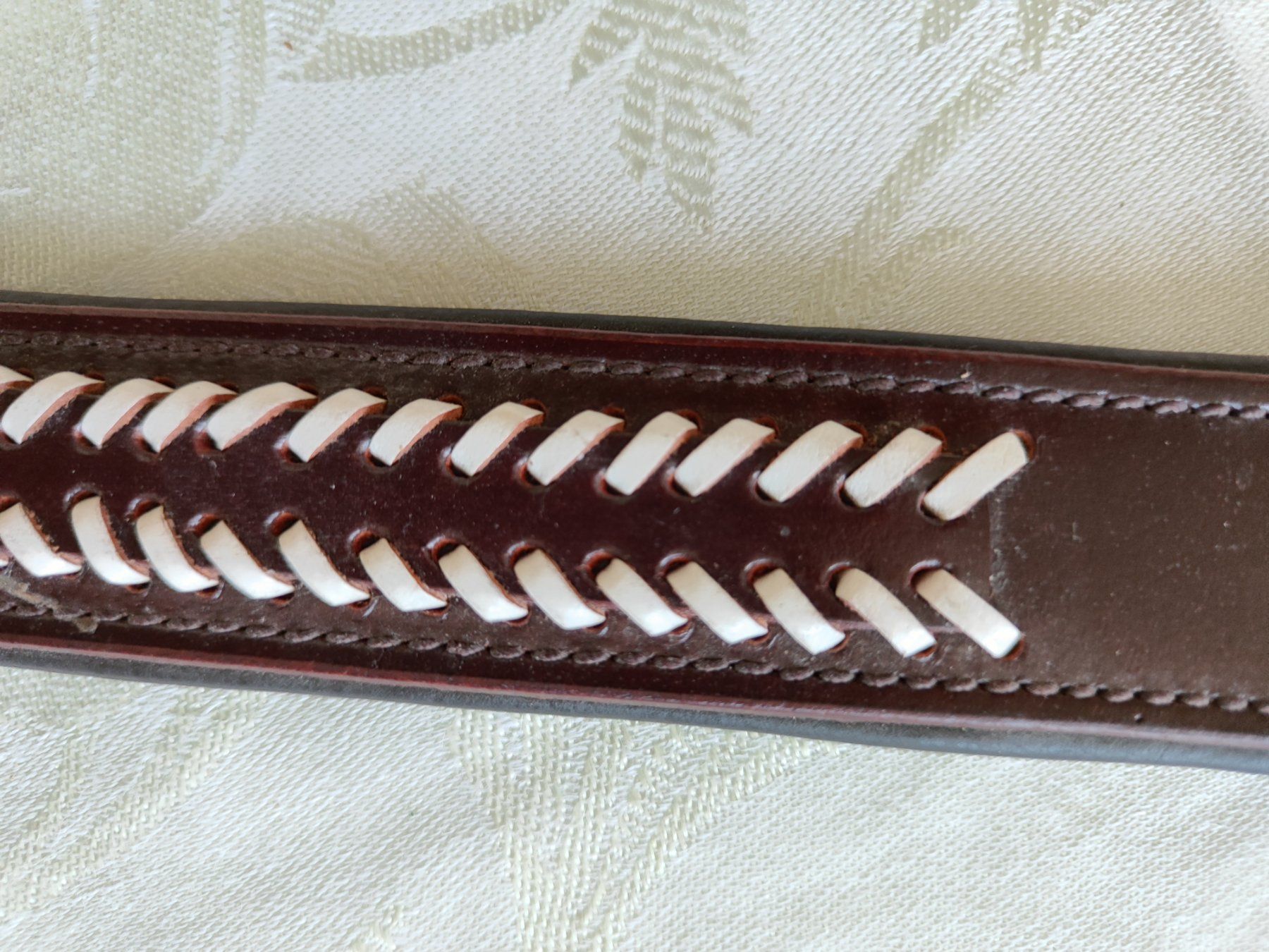 Nastri decorativi: Grosse Hunde Halsband – Nuovo e nell'imballaggio originale da Langnau am Albis venduto da Judithsebi 1