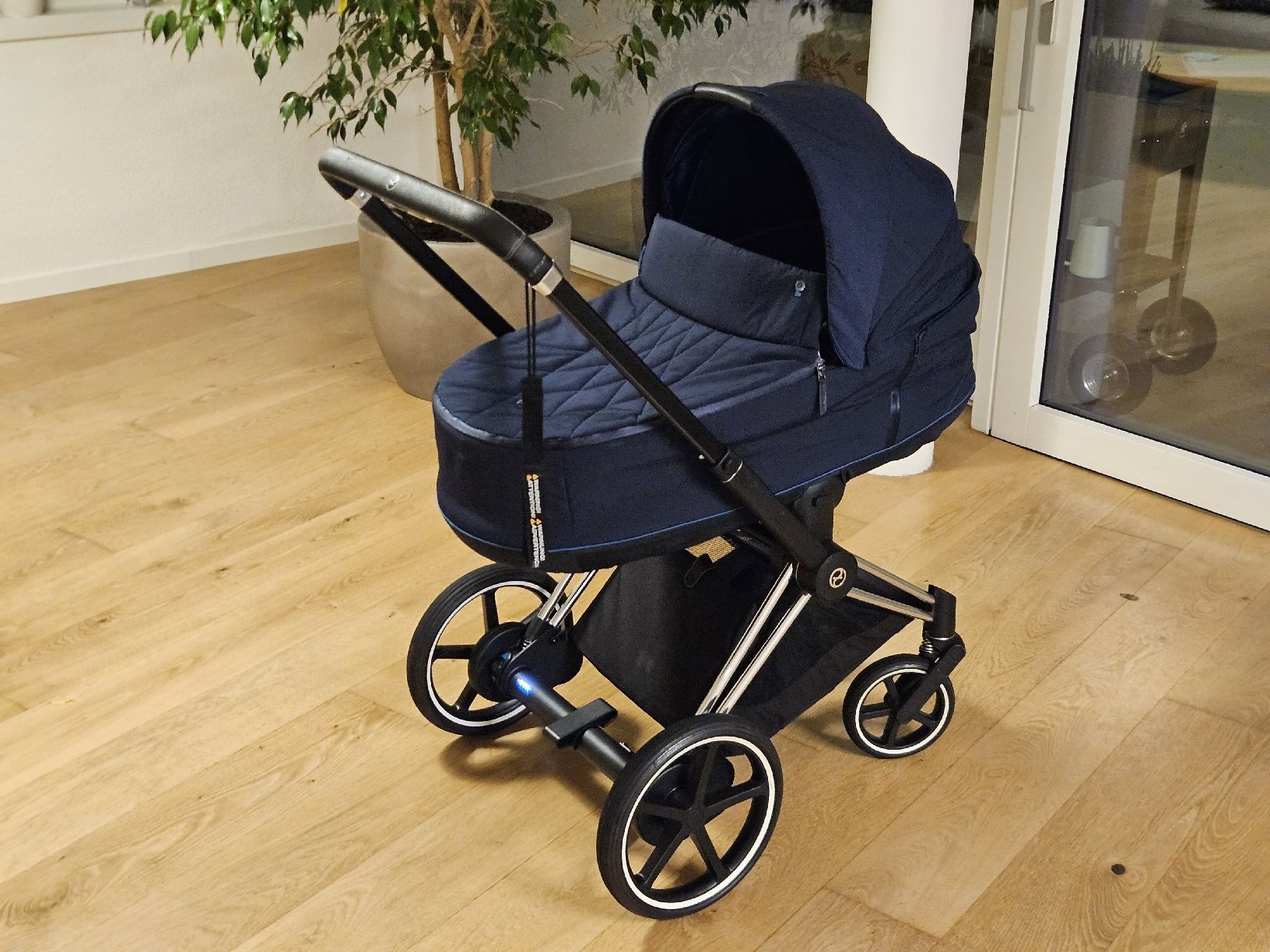 Cybex Poussette: Poussette Cybex e-Priam kit complet – D'occasion à Lausanne par fer_th8s 5
